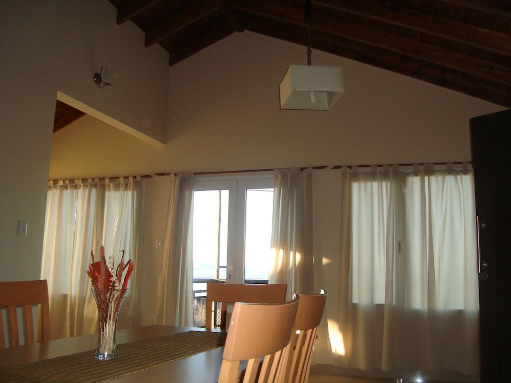 Altos del Lago departamentos El Calafate Habitación foto